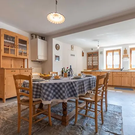 Cesa Al Monech Apartamento Selva di Cadore